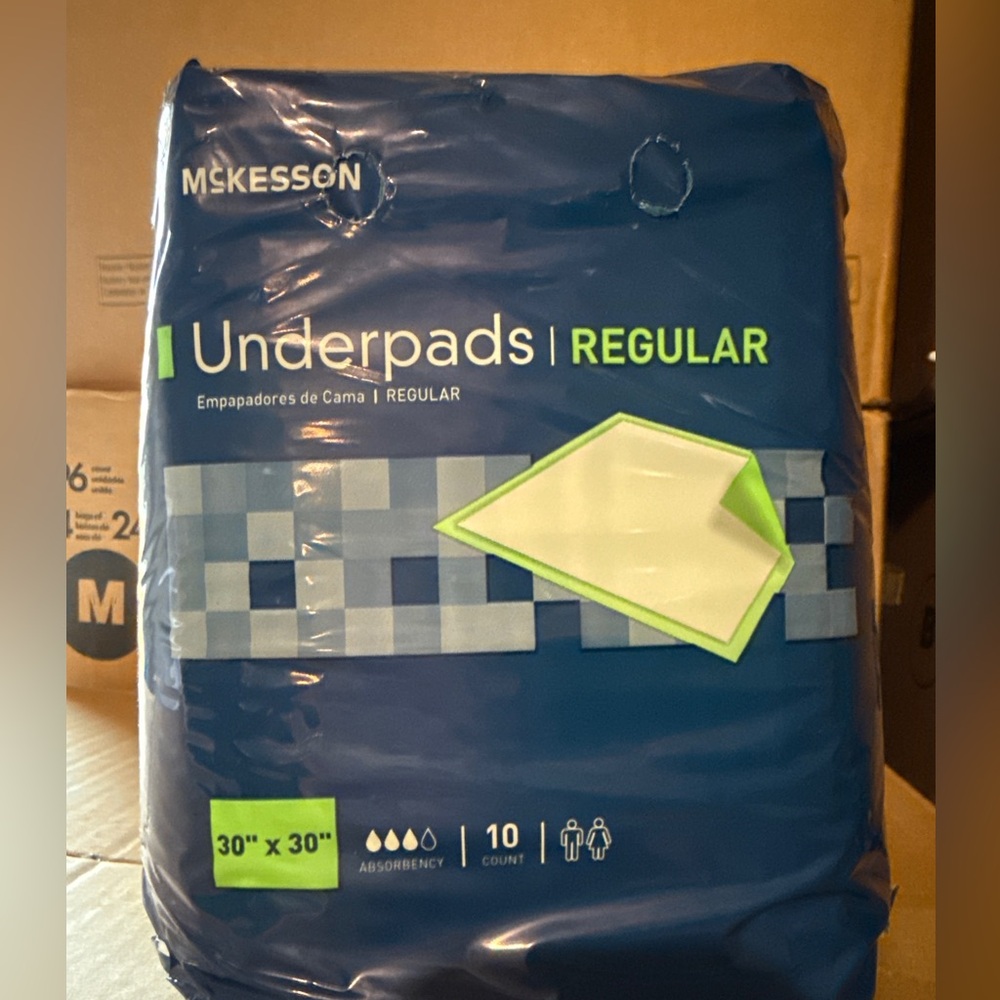 1 Pack of McKesson Underpads Regular Size
